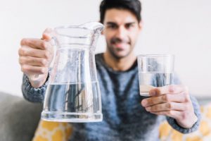 روزانه چقدر باید آب بنوشید؟
