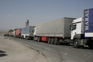 امسال ۱۳۱ هزار دستگاه کامیون از مرز بازرگان تردد کرده اند