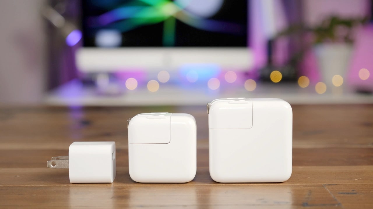 اپل احتمالا روی شارژری با دو پورت USB-C و توان ۳۵ وات کار می‌کند